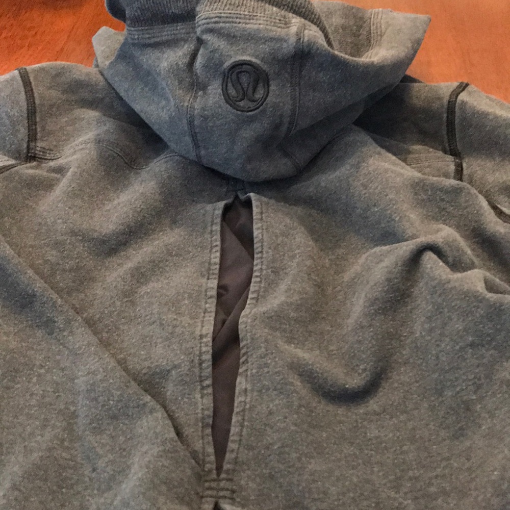 Lululemon Jacket - Picture 9 of 9